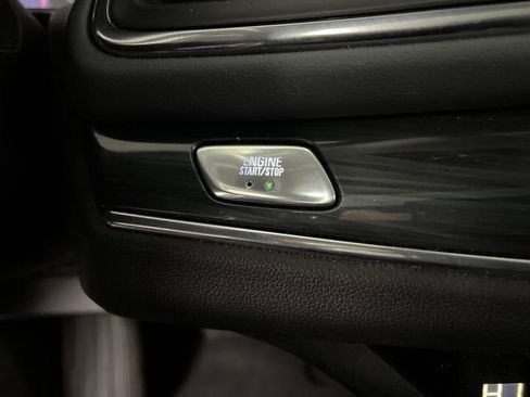 Certified 2021 Buick Enclave Essence w/ Sport Touring Edition image 17