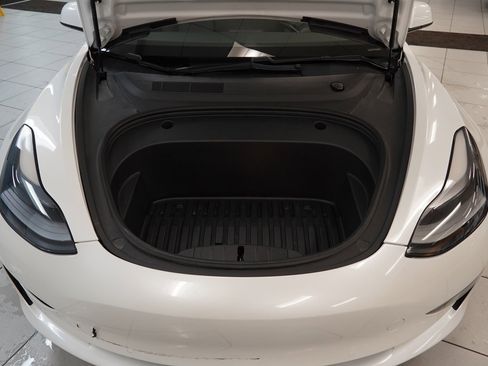 Used 2021 Tesla Model 3 Standard Range Plus image 35