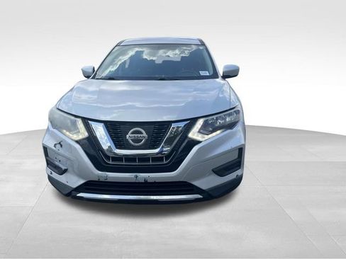 Used 2017 Nissan Rogue S FWD image 8