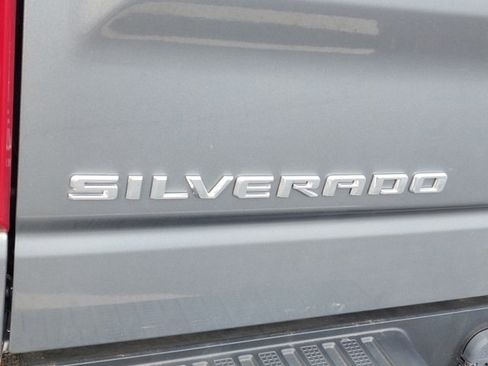 Used 2022 Chevrolet Silverado 1500 Custom image 35