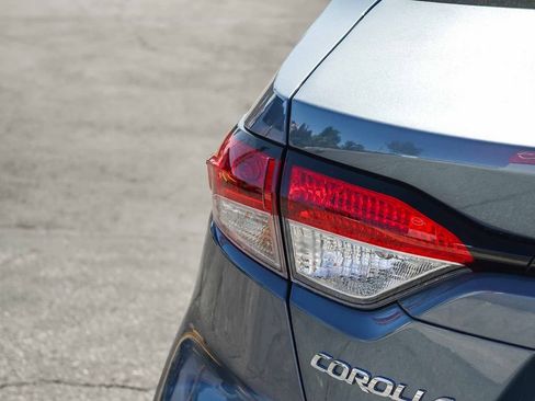 Used 2026 Toyota Corolla LE FWD image 8