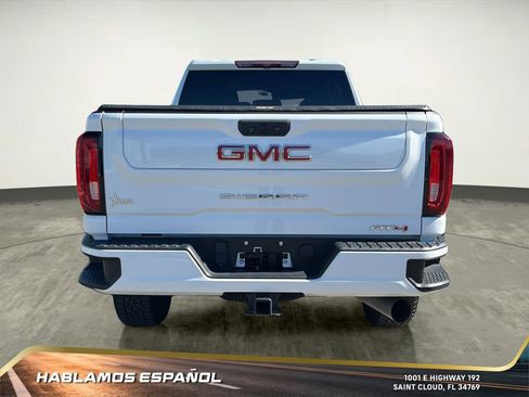 Certified 2022 GMC Sierra 2500 AT4 w/ Gooseneck/5TH Wheel Package image 5