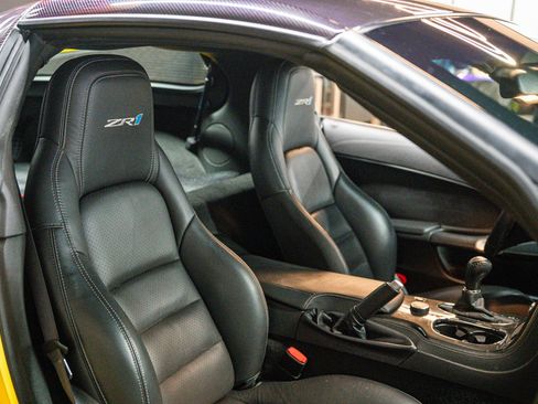 Used 2011 Chevrolet Corvette ZR1 w/ Preferred Equipment Group RWD image 9