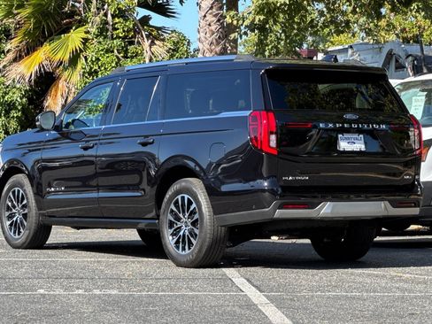 Certified 2025 Ford Expedition Max Platinum AWD/4WD image 6