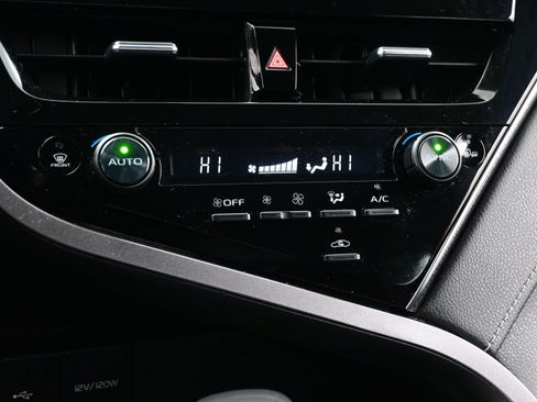 Used 2023 Toyota Camry XSE image 20