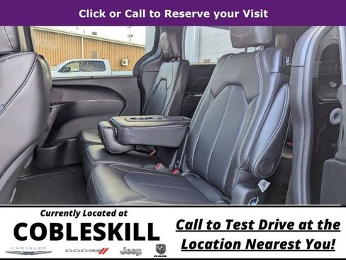 New 2026 Chrysler Pacifica Select image 17