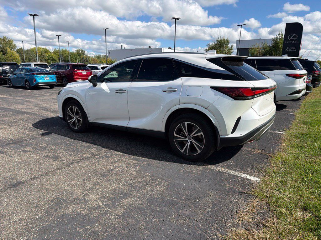 Used 2023 Lexus RX 350 Premium w/ Accessory Package AWD/4WD image 30