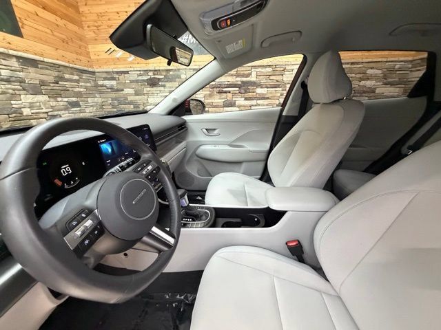 Certified 2024 Hyundai Kona SEL AWD/4WD image 13