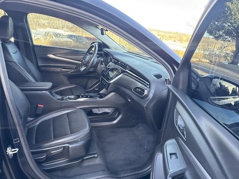 Used 2023 Chevrolet Bolt EUV Premier w/ Sun & Sound Package image 29