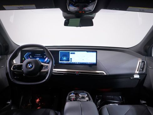 Used 2026 BMW iX xDrive60 w/ Premium Package image 10