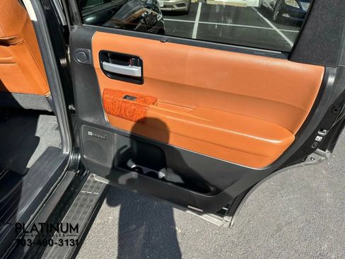 Used 2020 Toyota Sequoia Platinum image 21