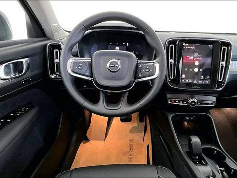 New 2026 Volvo XC40 B5 Core w/ Protection Package Premier AWD/4WD image 11