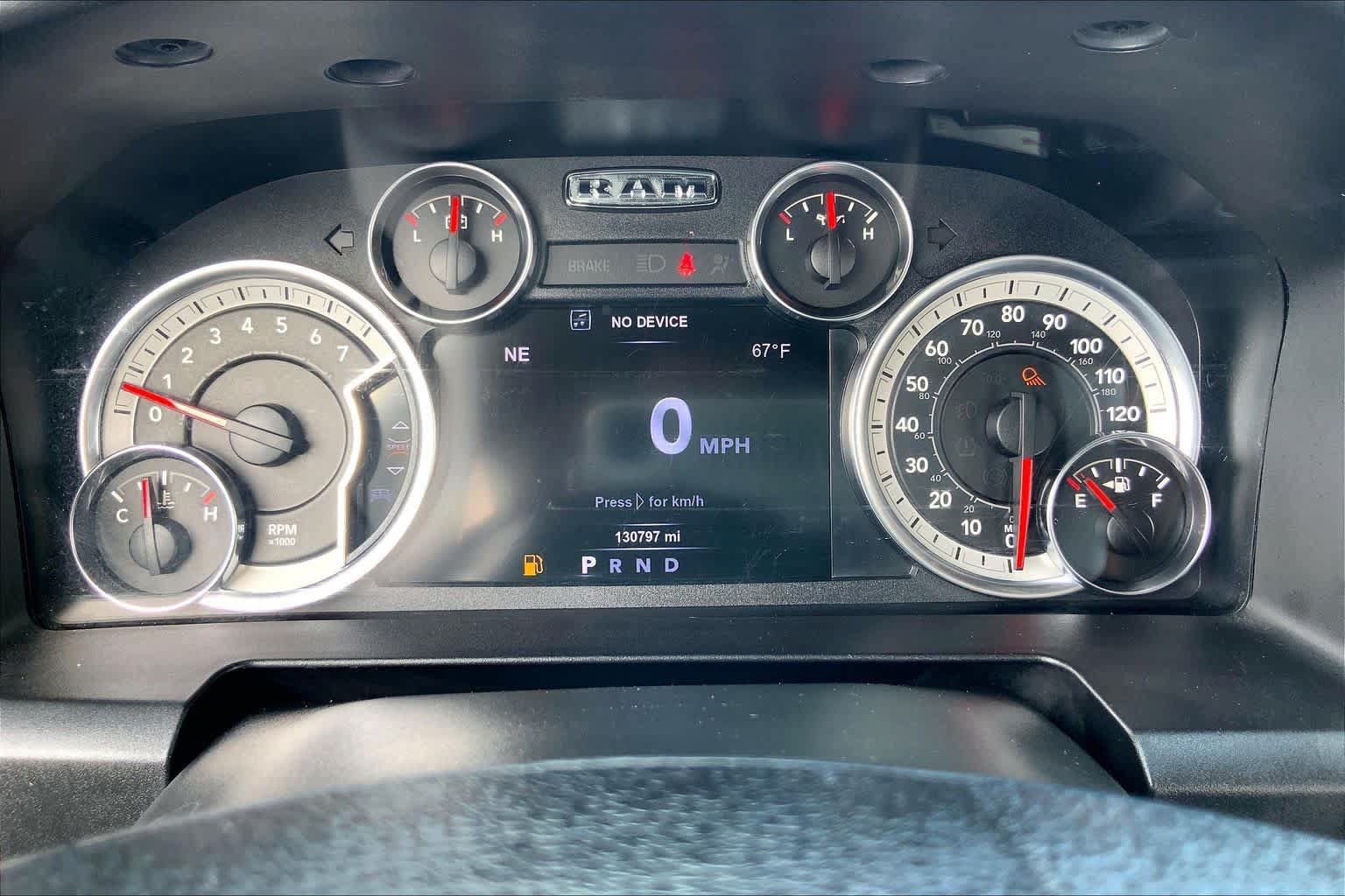 Used 2017 RAM 1500 SLT RWD image 25