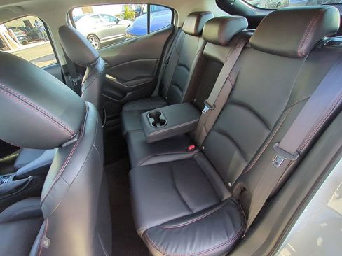 Used 2015 MAZDA MAZDA3 i Grand Touring image 13