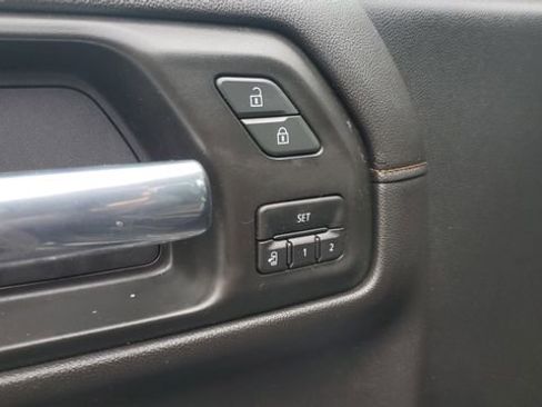 Used 2020 GMC Sierra 1500 AT4 w/ AT4 Premium Package image 5