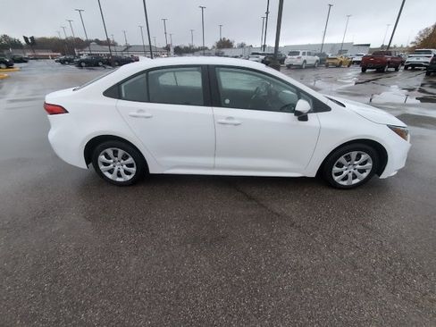 Certified 2024 Toyota Corolla LE image 2