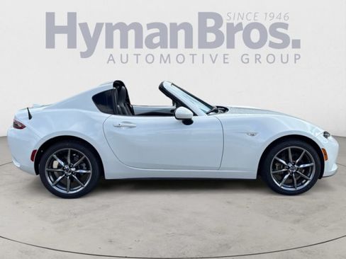 Used 2021 MAZDA MX-5 Miata RF Grand Touring RWD image 2