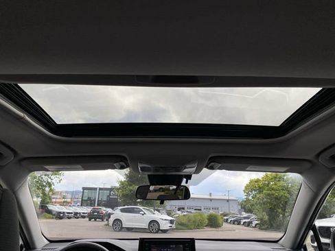 Used 2019 Toyota RAV4 XLE AWD/4WD image 23