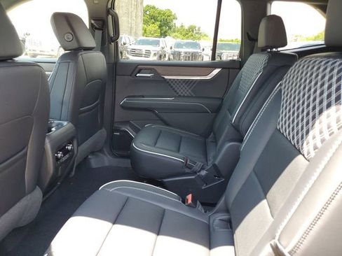 New 2026 GMC Acadia Denali w/ Super Cruise Package FWD image 11