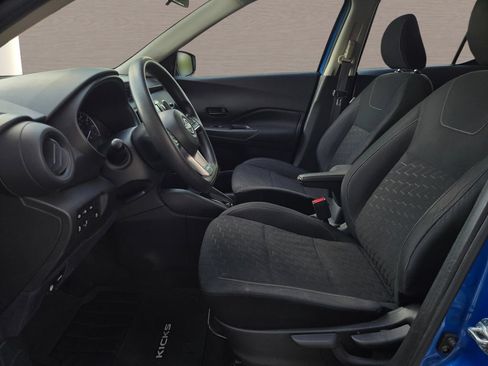 Used 2022 Nissan Kicks S FWD image 20