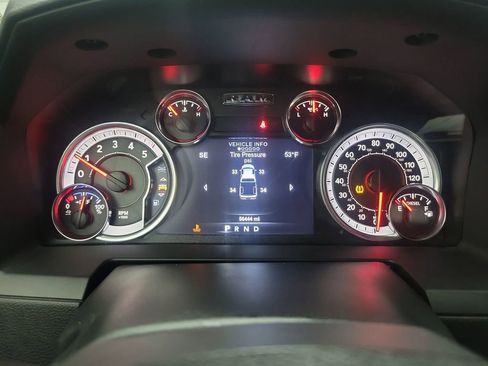 Used 2018 RAM 1500 Laramie w/ Convenience Group image 14