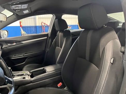 Used 2020 Honda Civic Sport image 22