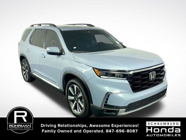 Used 2024 Honda Pilot Touring image 3