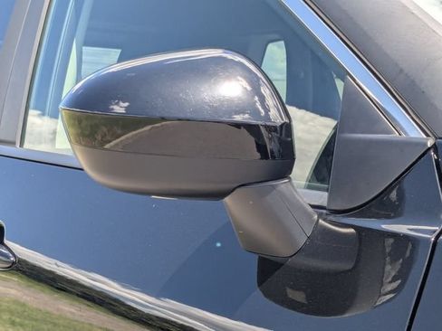Used 2024 Nissan Rogue SV FWD image 13