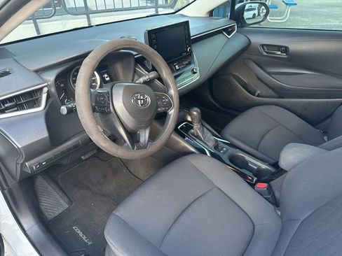 Used 2022 Toyota Corolla LE FWD image 6