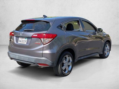 Used 2021 Honda HR-V LX image 5
