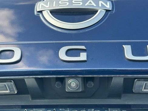 Certified 2025 Nissan Rogue SV AWD/4WD image 15