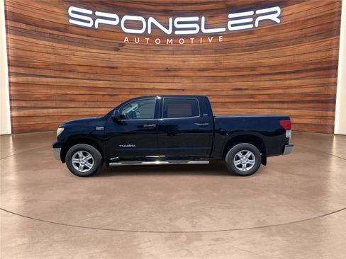 Used 2011 Toyota Tundra 4x4 CrewMax w/ SR5 Pkg image 2