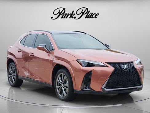 New 2026 Lexus UX 300h FWD image 4