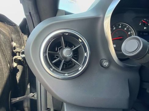 Used 2022 Chevrolet Camaro LT RWD image 24