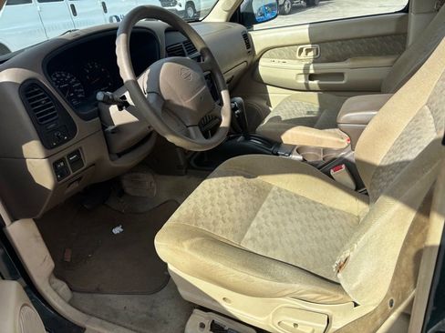 Used 1997 Nissan Pathfinder LE RWD image 9
