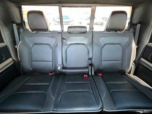 Used 2025 RAM 1500 Limited AWD/4WD image 24