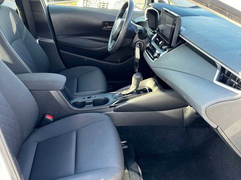 Used 2023 Toyota Corolla LE image 19