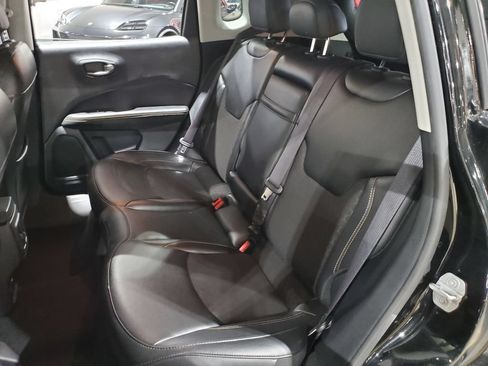 Used 2019 Jeep Compass Latitude FWD image 21