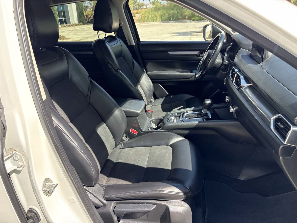 Used 2018 MAZDA CX-5 Touring w/ Preferred Equipment Package FWD image 16