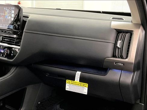 New 2025 Nissan Pathfinder Platinum w/ Lighting Package (N93) image 36