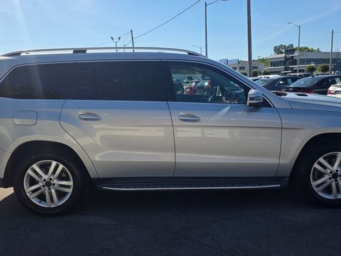 Used 2015 Mercedes-Benz GL 450 4MATIC image 4