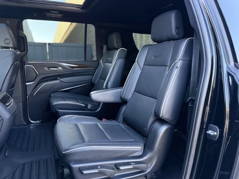Used 2023 Cadillac Escalade ESV Premium Luxury w/ Performance Package AWD/4WD image 13