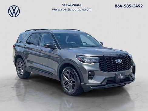 Used 2025 Ford Explorer ST-Line w/ ST-Line Street Pack AWD/4WD image 1