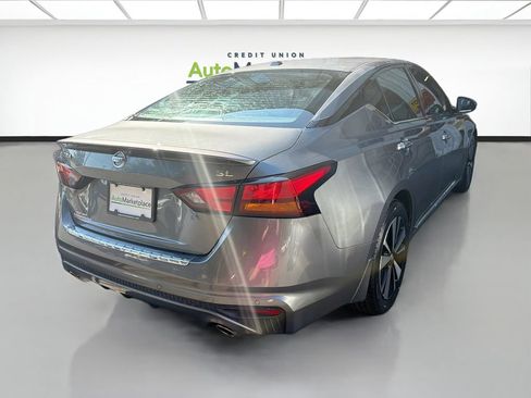 Used 2020 Nissan Altima 2.5 SL FWD image 6