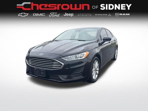 Used 2019 Ford Fusion SE image 1