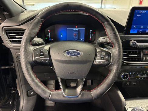 Used 2025 Ford Escape ST-Line Select image 32