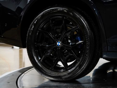 Used 2024 BMW X4 M40i image 60