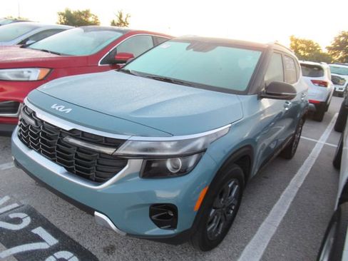 Used 2024 Kia Seltos S FWD image 3