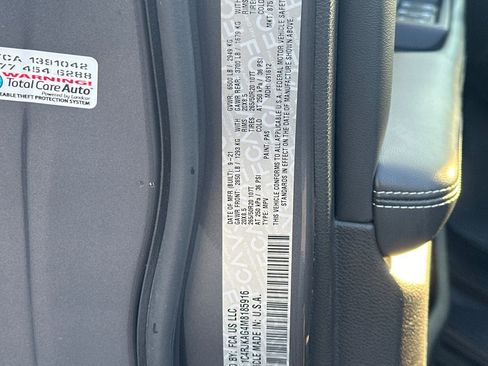 Used 2021 Jeep Grand Cherokee L Laredo image 34