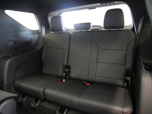Used 2024 Chevrolet Traverse RS w/ LPO, Floor Liner Package AWD/4WD image 27